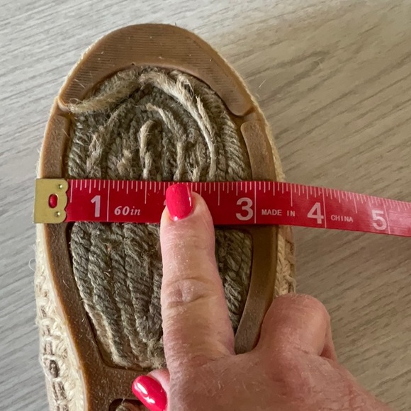Tory Burch Color Block Espadrille Flat Canvas Tan Red- Size 7 Medium - Picture 15 of 16